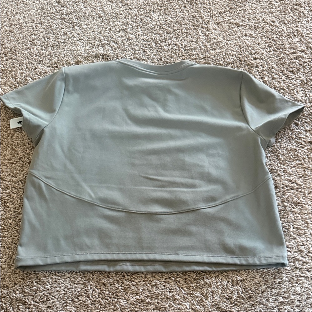 BRAND NEW! FLX Short Sleeve Top - Picture 2 of 3